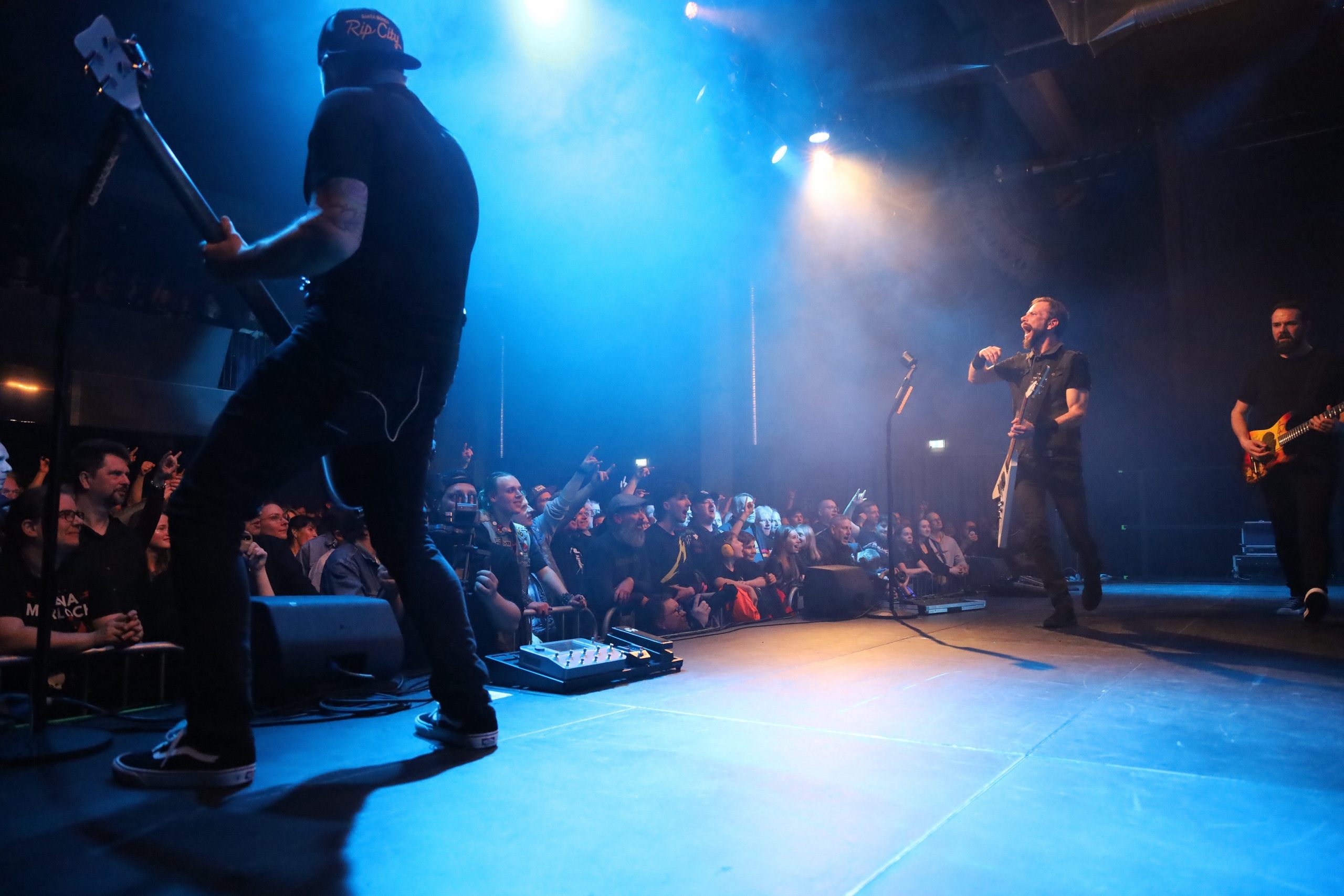 mytallica-braunschweig-westand-2024-farbtiefe-juergen-pluschke-192